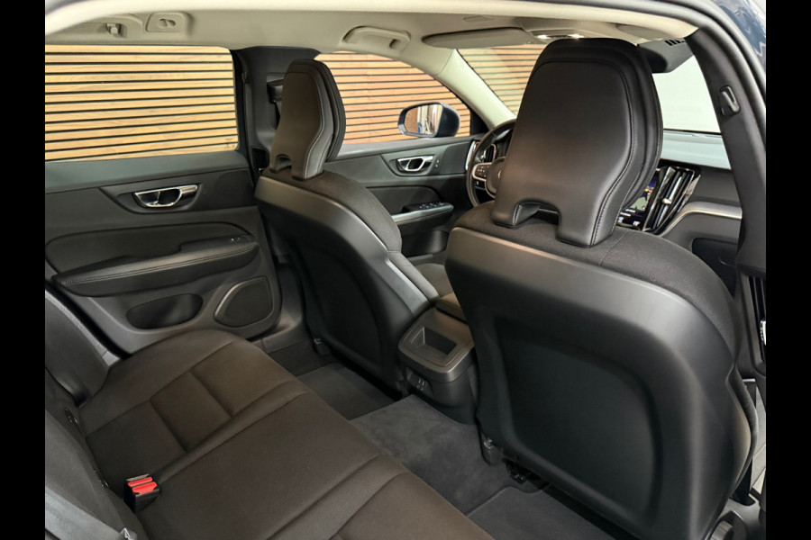 Volvo V60 2.0 B3 Momentum | Navigatie | Trekhaak | BTW-Auto