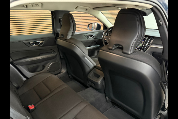Volvo V60 2.0 B3 Momentum | Navigatie | Trekhaak | BTW-Auto