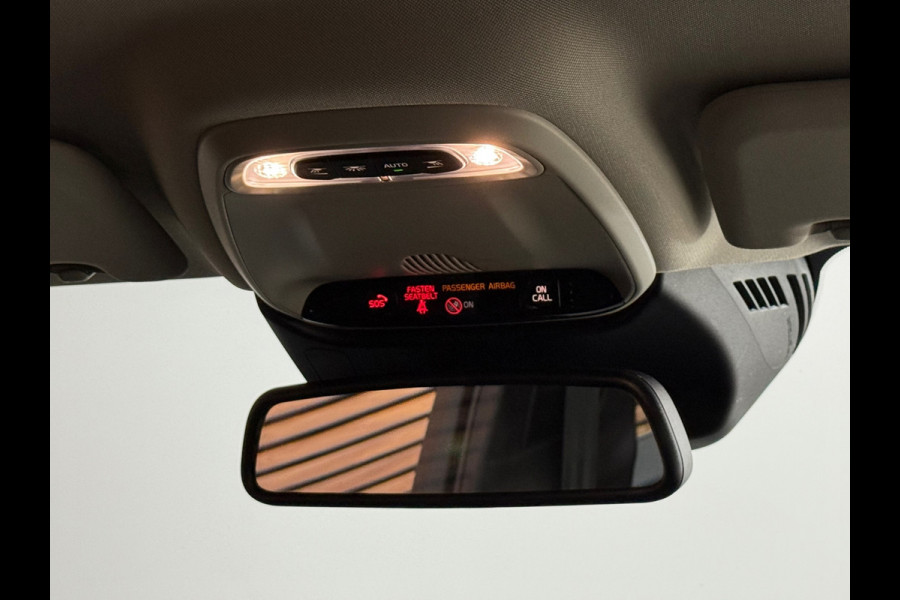 Volvo V60 2.0 B3 Momentum | Navigatie | Trekhaak | BTW-Auto