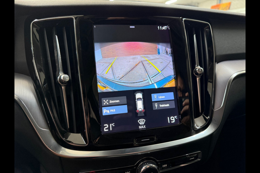 Volvo V60 2.0 B3 Momentum | Navigatie | Trekhaak | BTW-Auto