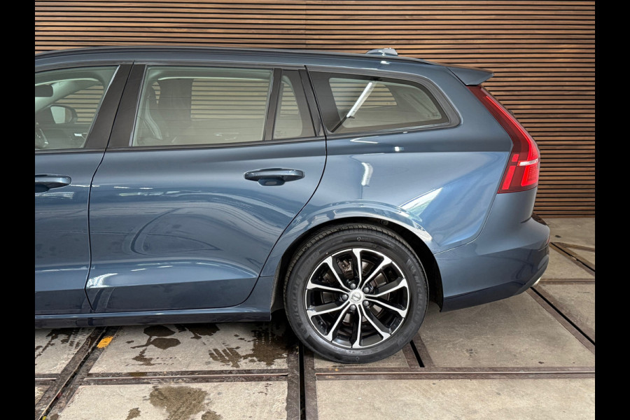 Volvo V60 2.0 B3 Momentum | Navigatie | Trekhaak | BTW-Auto