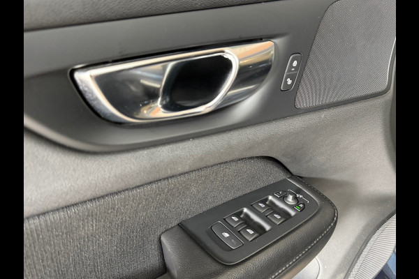 Volvo V60 2.0 B3 Momentum | Navigatie | Trekhaak | BTW-Auto