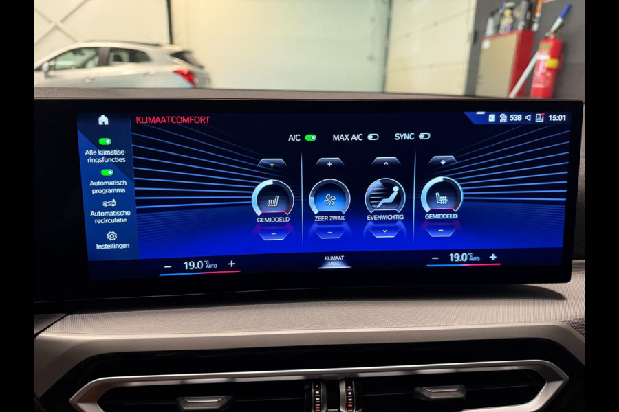 BMW 3 Serie Touring 320e SPORT 19'' NAVI/LED/DAB/CARPLAY/ECC/PDC/CRUISE/V-COCKPIT/LEDER///