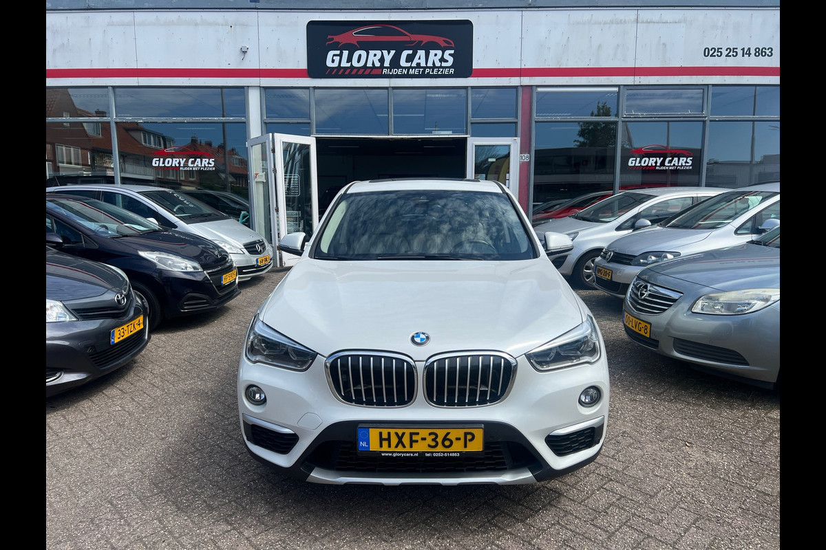 BMW X1 XDrive25i PANO,AUTOMAAT,PDC BMW X1 XDrive25i PANO,AUTOMAAT,PDC