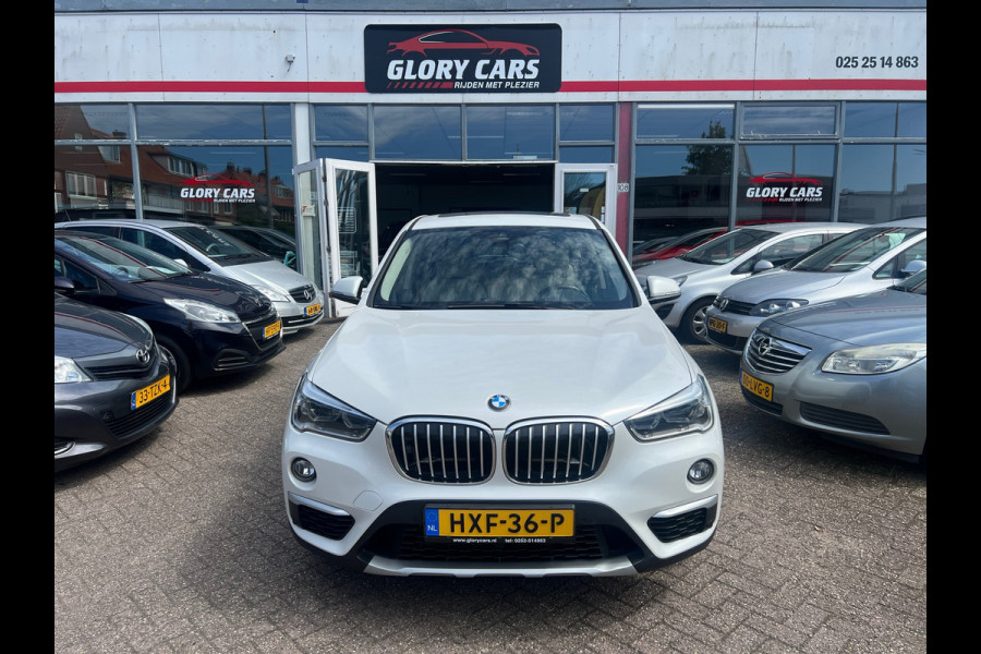 BMW X1 XDrive25i PANO,AUTOMAAT,PDC
