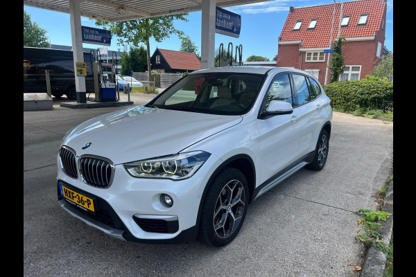 BMW X1 XDrive25i PANO,AUTOMAAT,PDC
