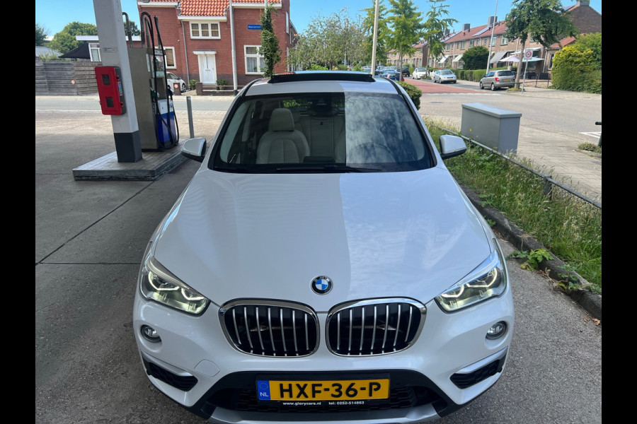 BMW X1 XDrive25i PANO,AUTOMAAT,PDC