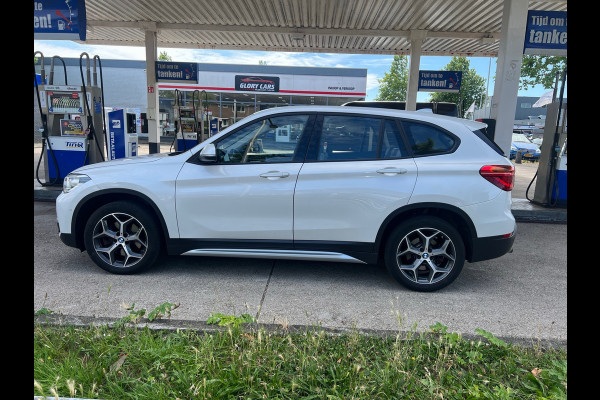 BMW X1 XDrive25i PANO,AUTOMAAT,PDC