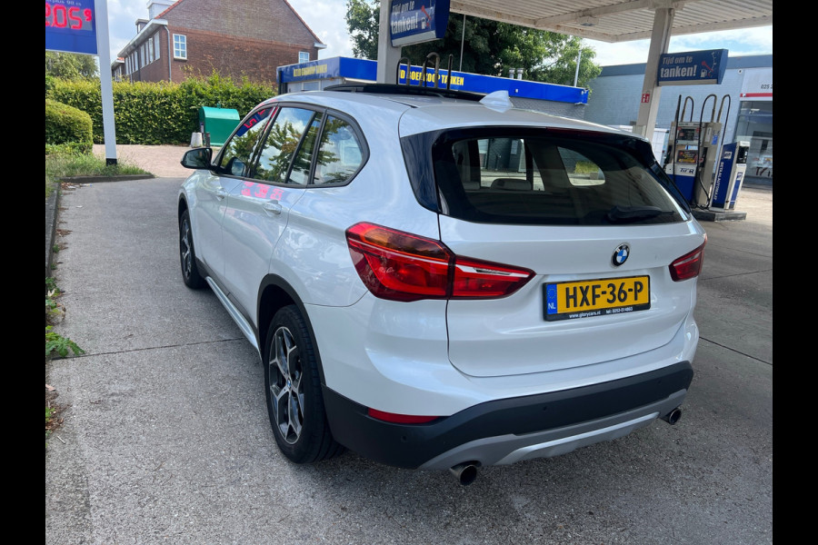 BMW X1 XDrive25i PANO,AUTOMAAT,PDC