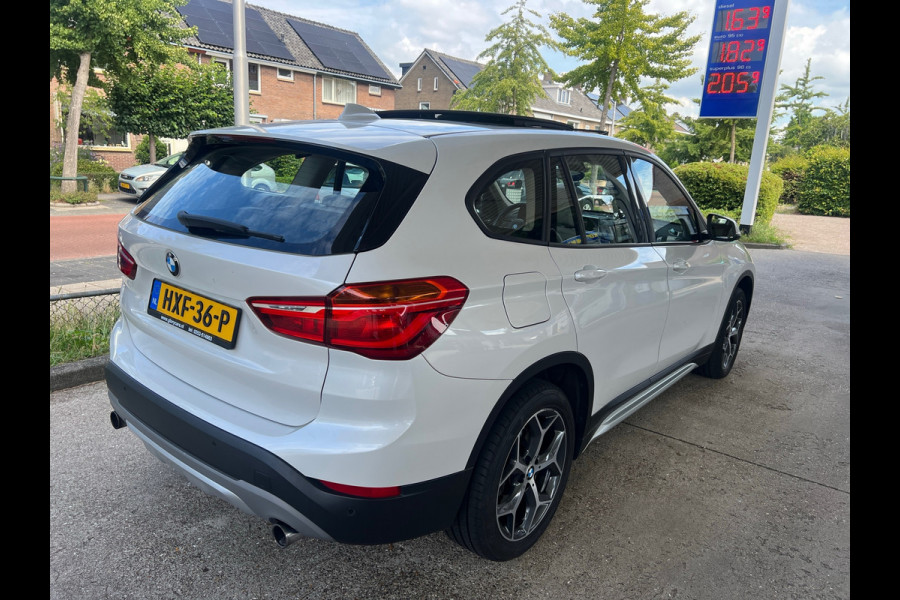 BMW X1 XDrive25i PANO,AUTOMAAT,PDC