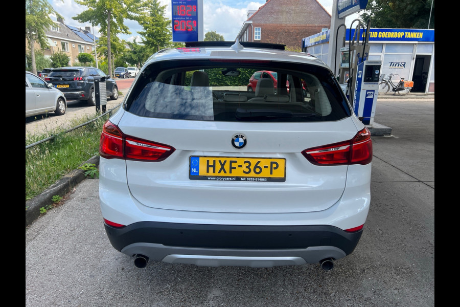 BMW X1 XDrive25i PANO,AUTOMAAT,PDC