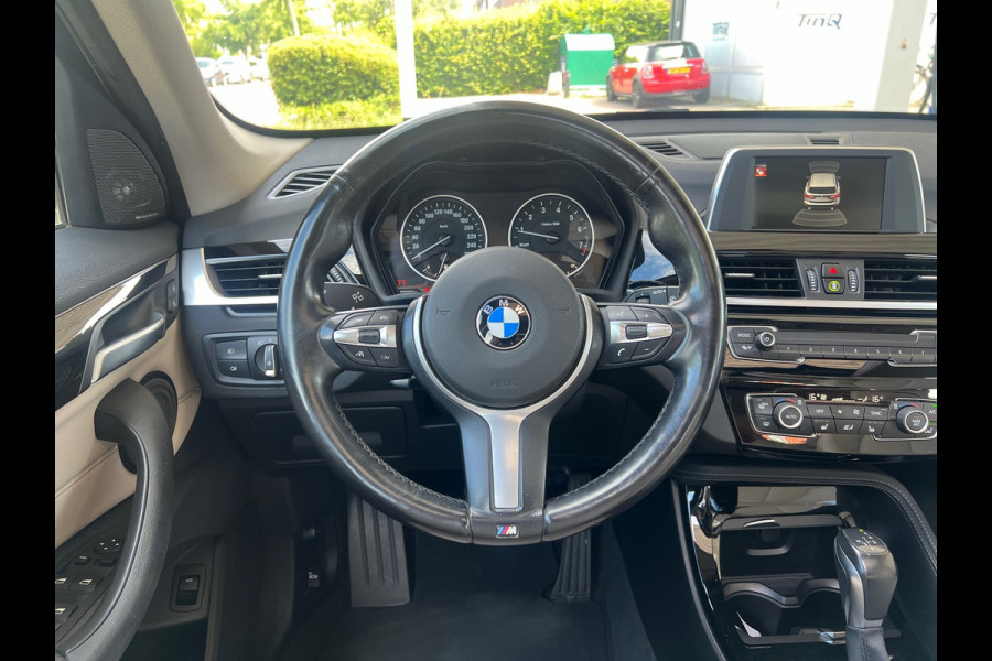 BMW X1 XDrive25i PANO,AUTOMAAT,PDC