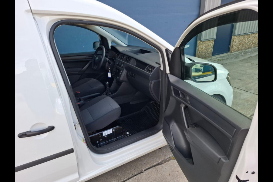 Volkswagen Caddy 2.0 TDI L1H1 BMT Exclusive Edition VERLAAGD / AIRCO / CRUISE CONTROLE / EURO 6 / NAVI