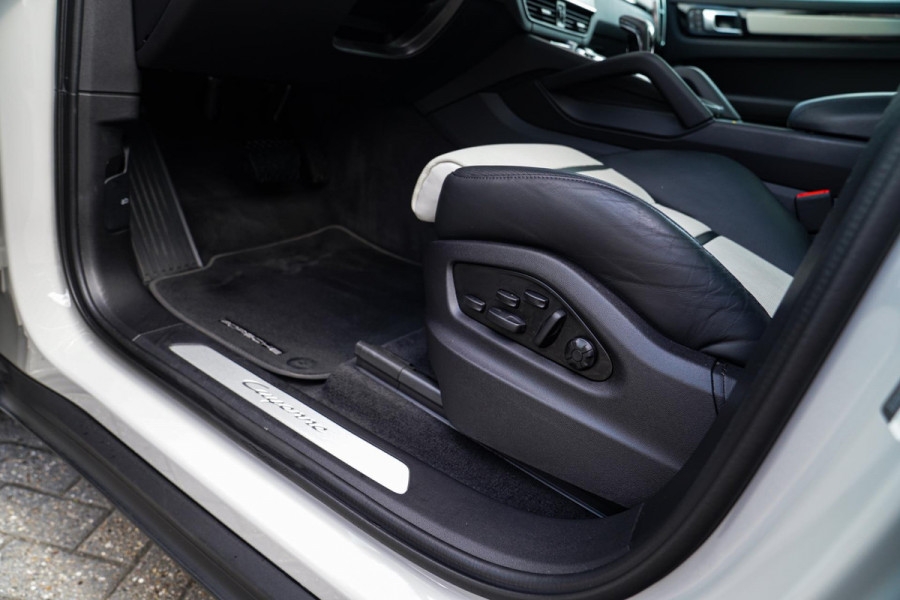 Porsche Cayenne Coupé 3.0 E-Hybrid | Panorama | Stoelkoeling | Sport Chrono | PASM | BOSE Sound | Turbo Design | HuD | Luchtvering