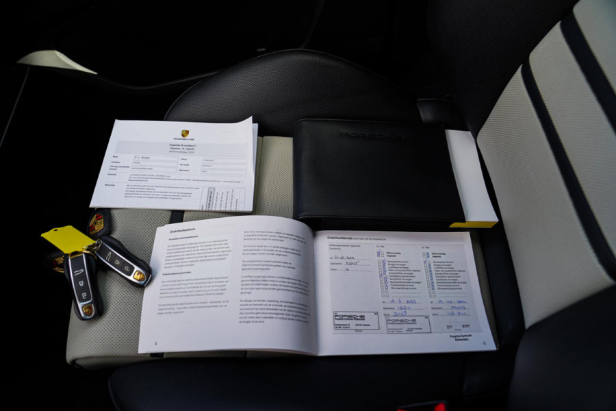 Porsche Cayenne Coupé 3.0 E-Hybrid | Panorama | Stoelkoeling | Sport Chrono | PASM | BOSE Sound | Turbo Design | HuD | Luchtvering