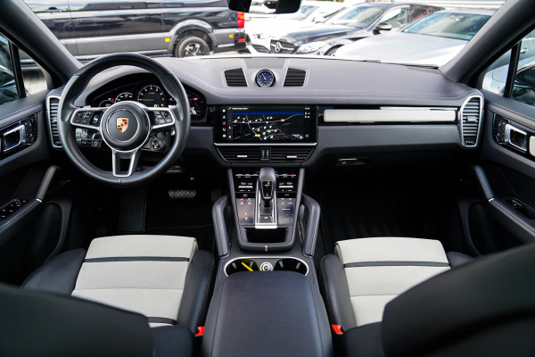 Porsche Cayenne Coupé 3.0 E-Hybrid | Panorama | Stoelkoeling | Sport Chrono | PASM | BOSE Sound | Turbo Design | HuD | Luchtvering