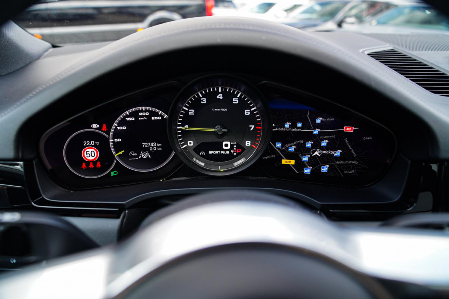 Porsche Cayenne Coupé 3.0 E-Hybrid | Panorama | Stoelkoeling | Sport Chrono | PASM | BOSE Sound | Turbo Design | HuD | Luchtvering