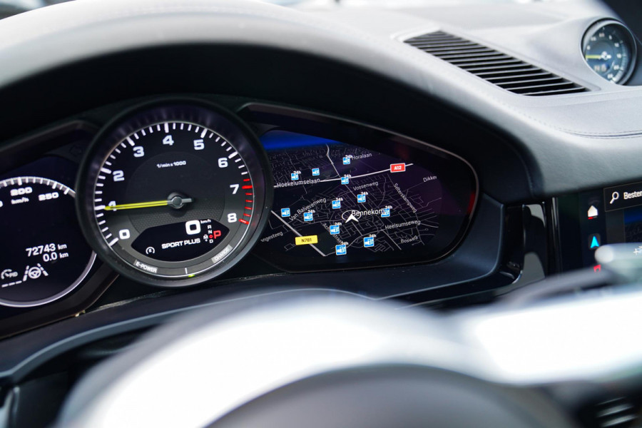 Porsche Cayenne Coupé 3.0 E-Hybrid | Panorama | Stoelkoeling | Sport Chrono | PASM | BOSE Sound | Turbo Design | HuD | Luchtvering