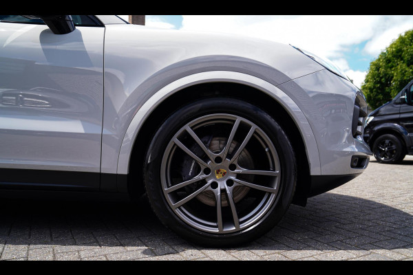 Porsche Cayenne Coupé 3.0 E-Hybrid | Panorama | Stoelkoeling | Sport Chrono | PASM | BOSE Sound | Turbo Design | HuD | Luchtvering