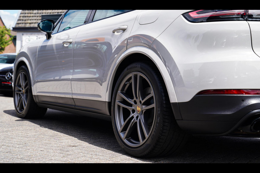 Porsche Cayenne Coupé 3.0 E-Hybrid | Panorama | Stoelkoeling | Sport Chrono | PASM | BOSE Sound | Turbo Design | HuD | Luchtvering