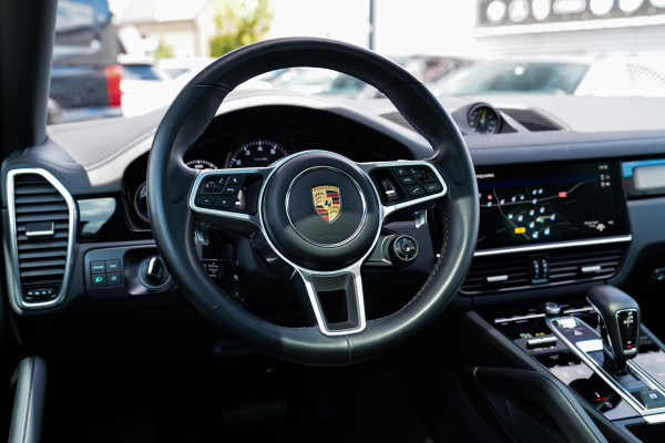 Porsche Cayenne Coupé 3.0 E-Hybrid | Panorama | Stoelkoeling | Sport Chrono | PASM | BOSE Sound | Turbo Design | HuD | Luchtvering