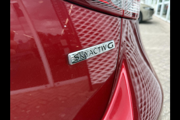 Mazda 2 1.5 Skyactiv-G Luxury | CRUISE CONTROL | STOELVERWARMING | CLIMATE CONTROL | LANE ASSIST |