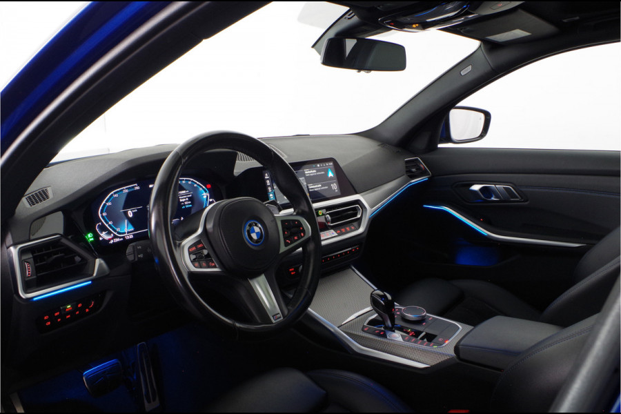 BMW 3 Serie Touring 330e M Sport Pano.schuif/Laser LED/Adaptive ophanging/Memory/Head-up/Portimo Blue...
