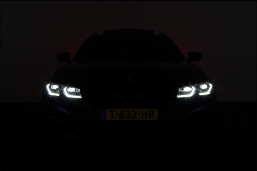 BMW 3 Serie Touring 330e M Sport Pano.schuif/Laser LED/Adaptive ophanging/Memory/Head-up/Portimo Blue...