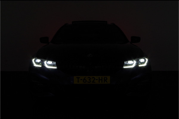 BMW 3 Serie Touring 330e M Sport Pano.schuif/Laser LED/Adaptive ophanging/Memory/Head-up/Portimo Blue...