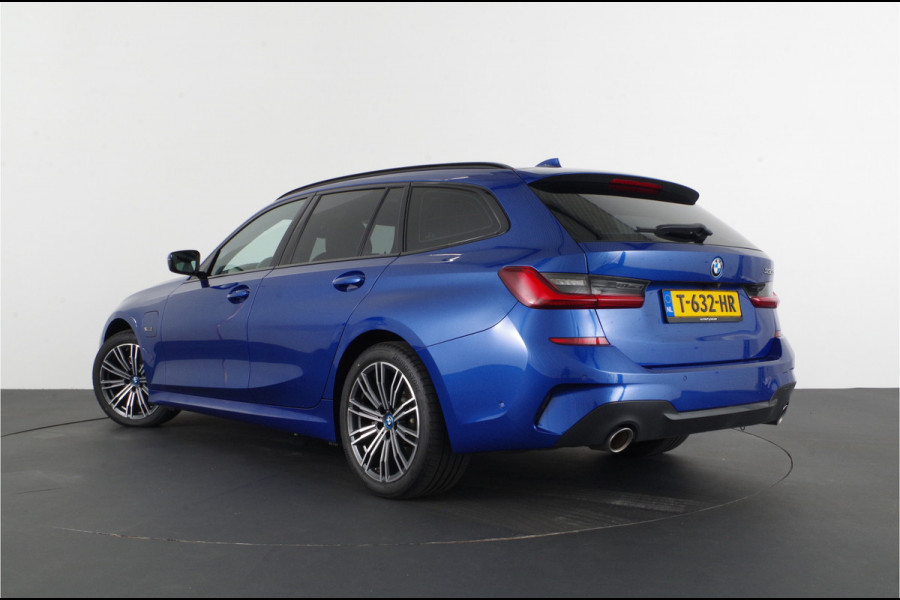 BMW 3 Serie Touring 330e M Sport Pano.schuif/Laser LED/Adaptive ophanging/Memory/Head-up/Portimo Blue...