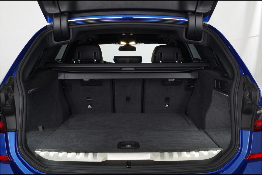 BMW 3 Serie Touring 330e M Sport Pano.schuif/Laser LED/Adaptive ophanging/Memory/Head-up/Portimo Blue...