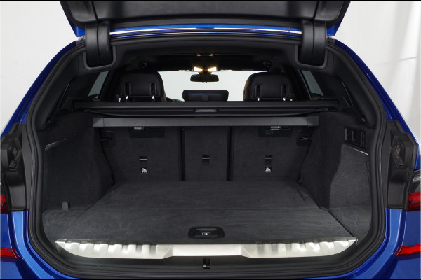 BMW 3 Serie Touring 330e M Sport Pano.schuif/Laser LED/Adaptive ophanging/Memory/Head-up/Portimo Blue...