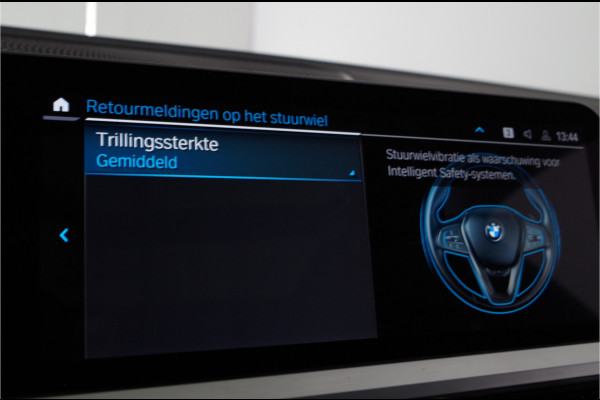 BMW 3 Serie Touring 330e M Sport Pano.schuif/Laser LED/Adaptive ophanging/Memory/Head-up/Portimo Blue...