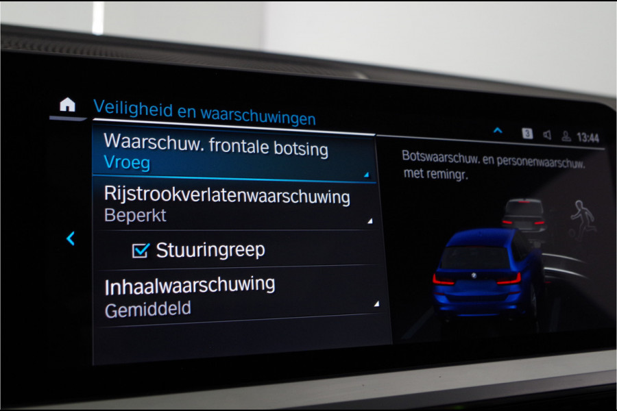 BMW 3 Serie Touring 330e M Sport Pano.schuif/Laser LED/Adaptive ophanging/Memory/Head-up/Portimo Blue...