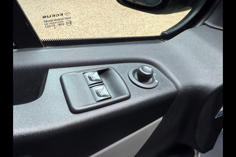 Renault Trafic 1.6 DCI L1 Airco usb cruise control trekhaak pdc 3zits