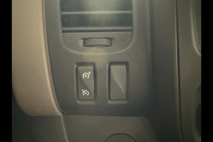 Renault Trafic 1.6 DCI L1 Airco usb cruise control trekhaak pdc 3zits