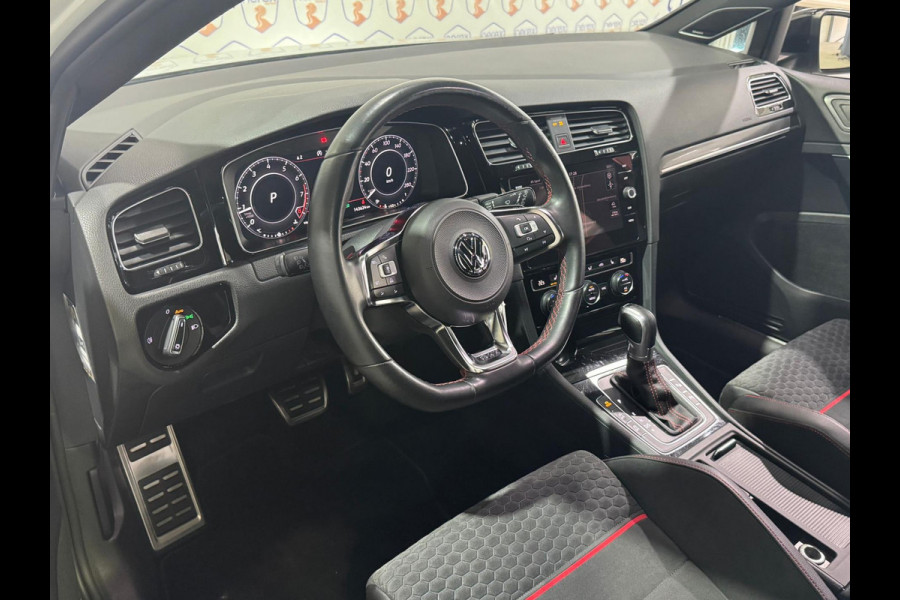 Volkswagen Golf 2.0 TSI GTI Performance | ACC | 19 inch | DynaAudio | Winterpakket | Carplay | Navi