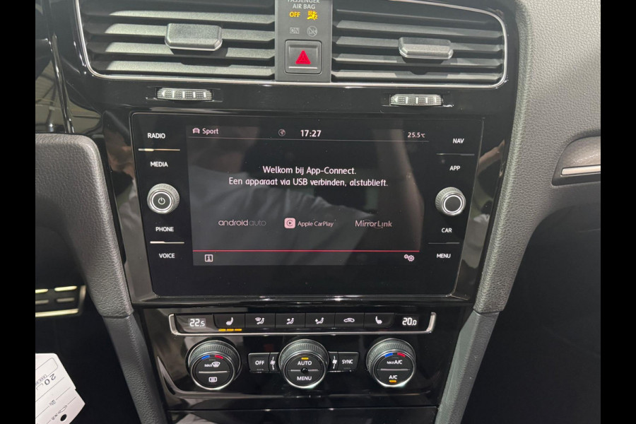 Volkswagen Golf 2.0 TSI GTI Performance | ACC | 19 inch | DynaAudio | Winterpakket | Carplay | Navi