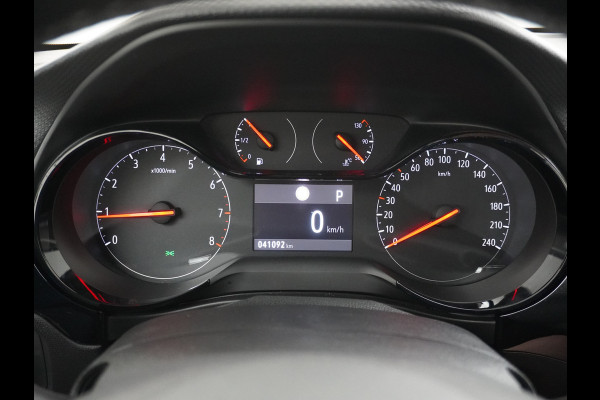 Opel Corsa 1.2I 101PK AUT-8 Apple Carplay Android Airco Navi Cruise control Pdc DAB Auto Stuurverwarming Regen-Lichtsensor Edition Schakelflippers Led Lmv 16" ESP Edition+ Pakket Spoorassistent Bluetooth Verkeersbord detectie 1.065kg  Nieuwprijs €29.236,-