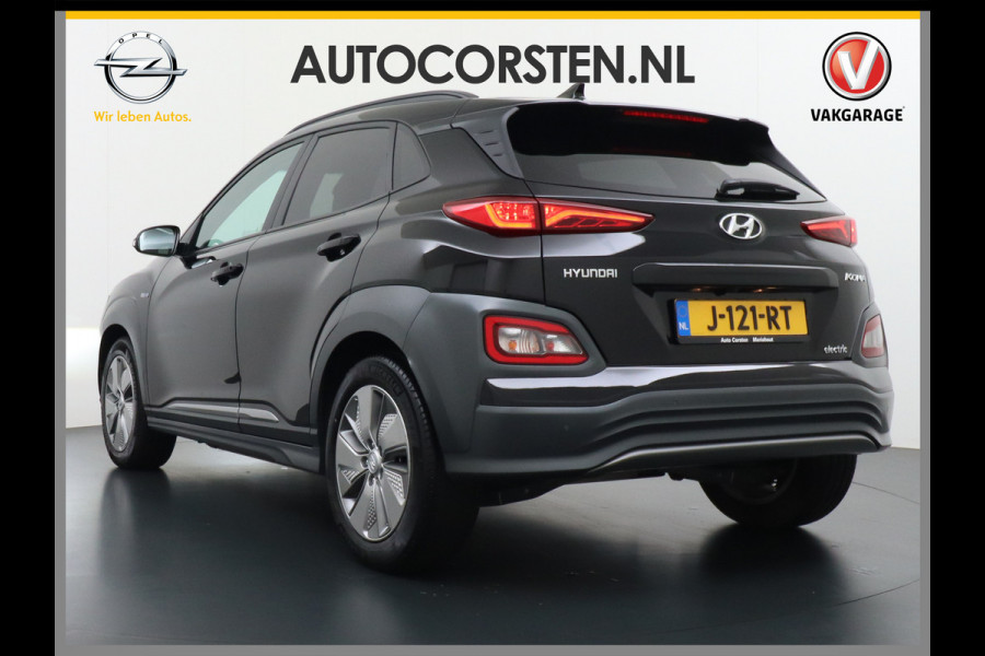 Hyundai Kona EV 64kWh 204pk Leer Schuif/Kanteldak 3 Fase laden Warmtepomp Apple Carplay Android Navi Camera Elektr.Stoelen+Verwarmd+Ventilati Pdc Elektr.Stoelen+Verwarmd+Ventilatie-koeling Subwoofer Bluetooth Dodehoek detector 1e Eigenaar Heerlijke, sterke FEV, Enorm Efficient en grote accu! 484km WLTP range