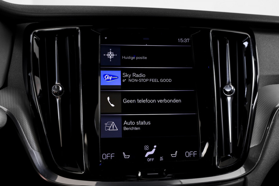 Volvo S60 2.0 T5 250 PK Intro Edition - Automaat | Dig. Cockpit | Adapt. Cruise | Leder | Elek. bestuurderstoel met geheugen | Stoelverw. | PDC | Camera | NAV + App. Connect | ECC | DAB | Elek. Trekhaak | LM 19" |