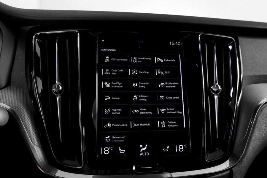 Volvo S60 2.0 T5 250 PK Intro Edition - Automaat | Dig. Cockpit | Adapt. Cruise | Leder | Elek. bestuurderstoel met geheugen | Stoelverw. | PDC | Camera | NAV + App. Connect | ECC | DAB | Elek. Trekhaak | LM 19" |