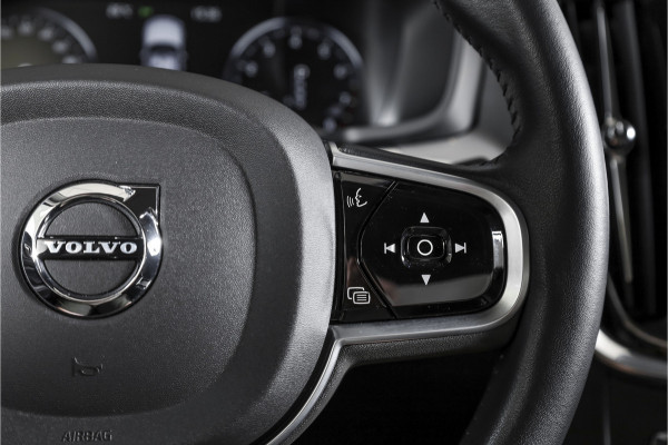 Volvo S60 2.0 T5 250 PK Intro Edition - Automaat | Dig. Cockpit | Adapt. Cruise | Leder | Elek. bestuurderstoel met geheugen | Stoelverw. | PDC | Camera | NAV + App. Connect | ECC | DAB | Elek. Trekhaak | LM 19" |