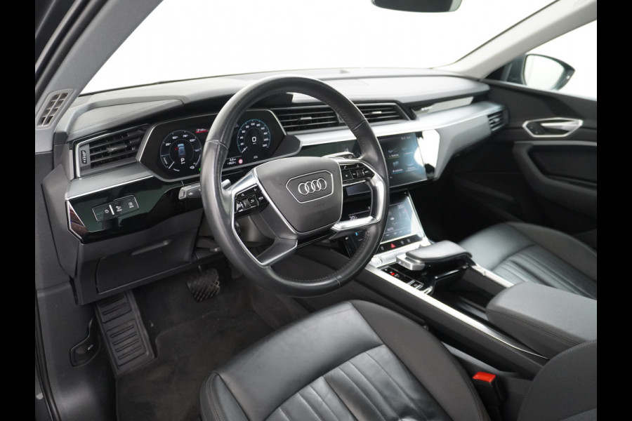 Audi e-tron 50 Quattro Launch Edition Plus 71kWh Leder+Verwarmd+Geheugen Apple Carplay Navi Panoramadak Luchtvering Adap.Cruise PDC Camera S Led Lmv 20" Keyless-go Lichtpakket Dodehoekdetectie Regensensor Rijstrooksensor Lichtpakket Dealeronderhouden Fase 3 Nieuwprijs  €73.451,-