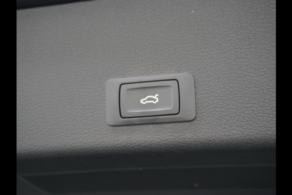 Audi e-tron 50 Quattro Launch Edition Plus 71kWh Leder+Verwarmd+Geheugen Apple Carplay Navi Panoramadak Luchtvering Adap.Cruise PDC Camera S Led Lmv 20" Keyless-go Lichtpakket Dodehoekdetectie Regensensor Rijstrooksensor Lichtpakket Dealeronderhouden Fase 3 Nieuwprijs  €73.451,-