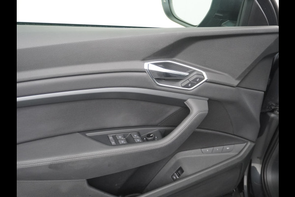 Audi e-tron 50 Quattro Launch Edition Plus 71kWh Leder+Verwarmd+Geheugen Apple Carplay Navi Panoramadak Luchtvering Adap.Cruise PDC Camera S Led Lmv 20" Keyless-go Lichtpakket Dodehoekdetectie Regensensor Rijstrooksensor Lichtpakket Dealeronderhouden Fase 3 Nieuwprijs  €73.451,-