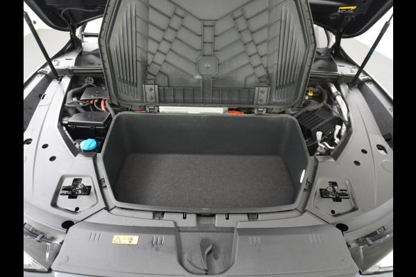 Audi e-tron 50 Quattro Launch Edition Plus 71kWh Leder+Verwarmd+Geheugen Apple Carplay Navi Panoramadak Luchtvering Adap.Cruise PDC Camera S Led Lmv 20" Keyless-go Lichtpakket Dodehoekdetectie Regensensor Rijstrooksensor Lichtpakket Dealeronderhouden Fase 3 Nieuwprijs  €73.451,-