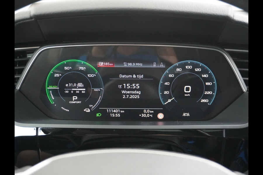 Audi e-tron 50 Quattro Launch Edition Plus 71kWh Leder+Verwarmd+Geheugen Apple Carplay Navi Panoramadak Luchtvering Adap.Cruise PDC Camera S Led Lmv 20" Keyless-go Lichtpakket Dodehoekdetectie Regensensor Rijstrooksensor Lichtpakket Dealeronderhouden Fase 3 Nieuwprijs  €73.451,-