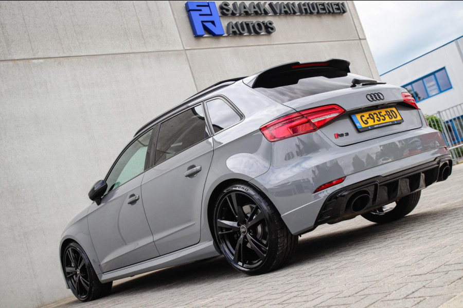 Audi A3 Sportback 2.5TFSI Quattro RS3 Facelift 400pk S-Tronic|Geen OPF|Nardo Grey|Keramisch|Virtual Cockpit|Panoramadak|LED Matrix