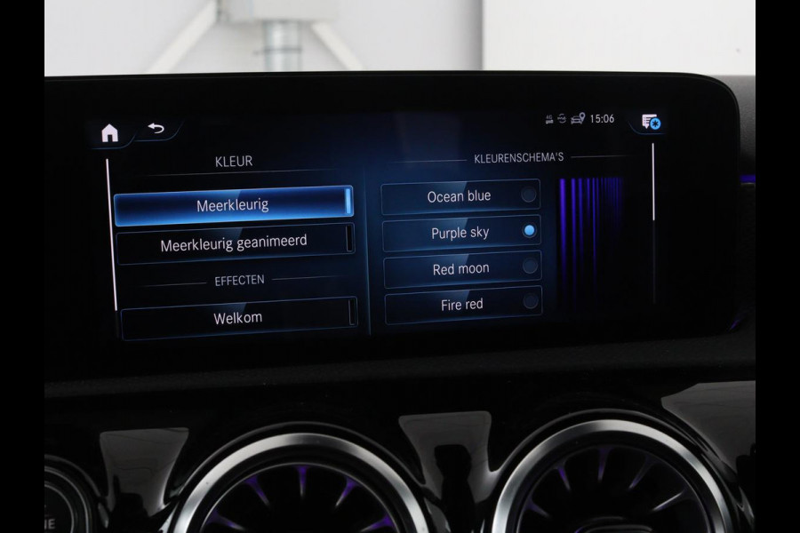 Mercedes-Benz A-Klasse 250e Business Solution Luxury | Leder | Stoelverwarming | Trekhaak | Camera | Navigatie | Full LED | Park Assist | Climate control | Widescreen